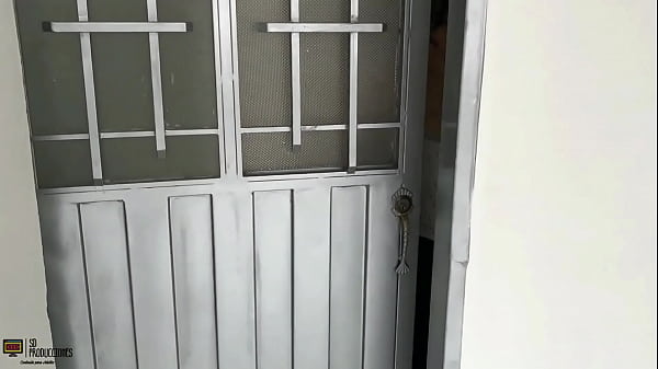 I didn't imagine that the neighbor was so horny and sucked my cock PART 1