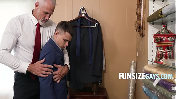 Download Video - Twink Austin Goes To The Gay Tailor Shop