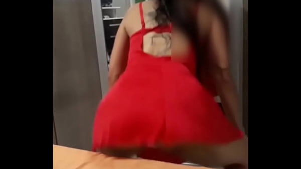 Spas Kally, dancing funk and showing how good his Rabetão is