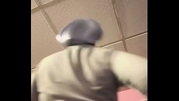 twerk queen Alliyah shaking her juicy black booty 15 sec