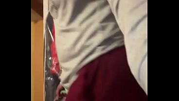 twerk queen Alliyah shaking her juicy black booty