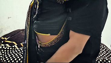 desi bhabhi ki chudai hindi audio black saree 
