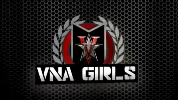 Sara Jay Passes A Fast Dildo ON The Clit As She Finger Fucks Herself