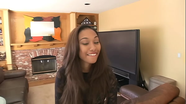 Hot Blowjob With Huge Cumshot In Fathers Car