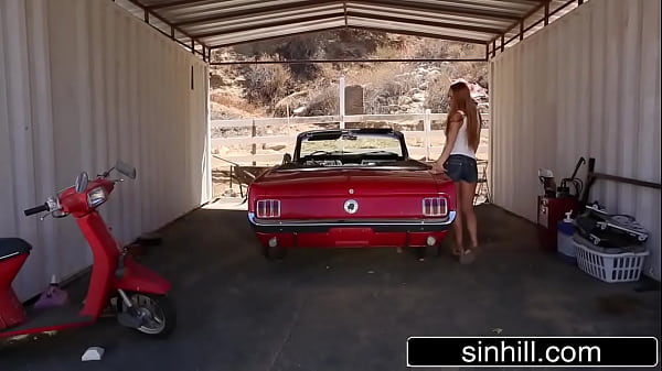 Stranded Red-head Thanks Mechanic With Her Perfect Body - Farrah Flower