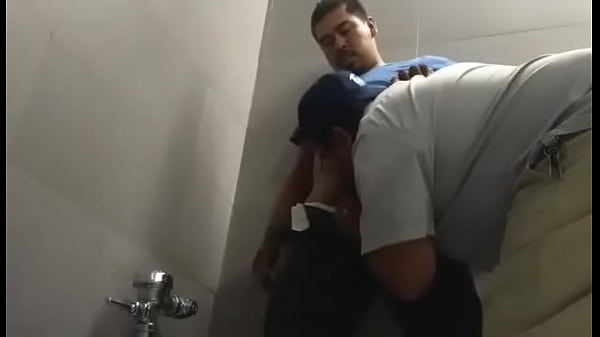 Rica mamada en laguneta