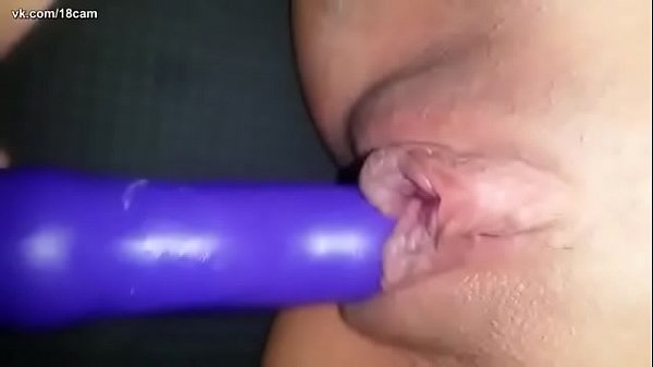 thumb behind the wheel