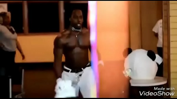 Black Stripper Making Hot Link W/ Huge Cock Must Watch   Bonus