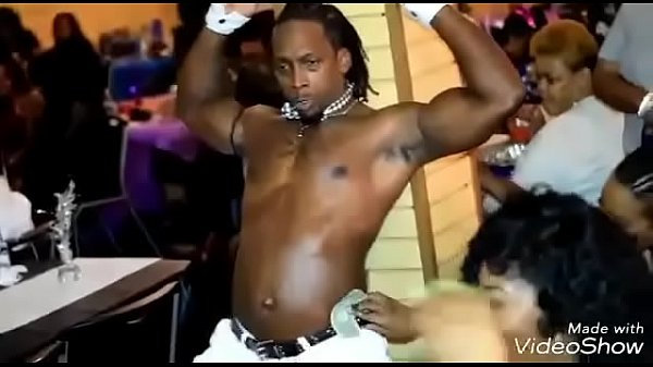 Black Stripper Making Hot Link W/ Huge Cock Must Watch   Bonus