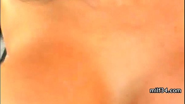 Hot cougar ready to fuck