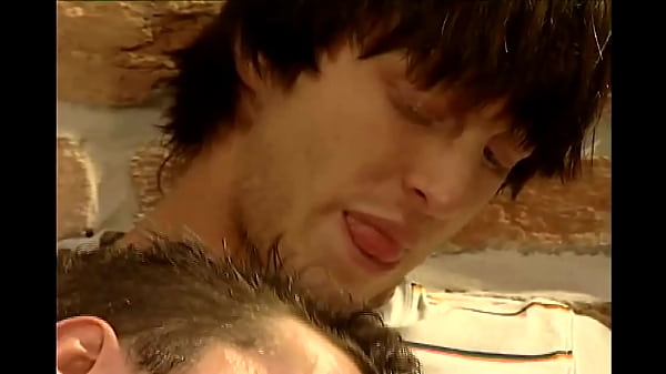 XXLtwink Denis Reed in wet and creamy bareback ...