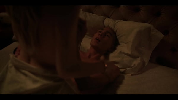 Emily Alyn Lind - Gossip Girl (2021) S01 E03