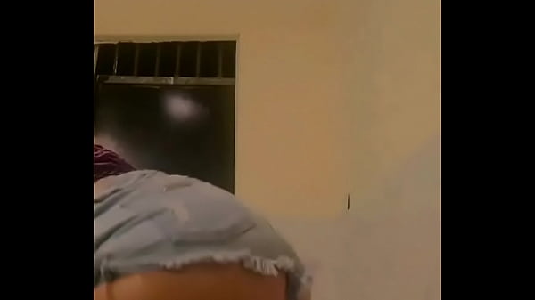 Novinha dançando Funk