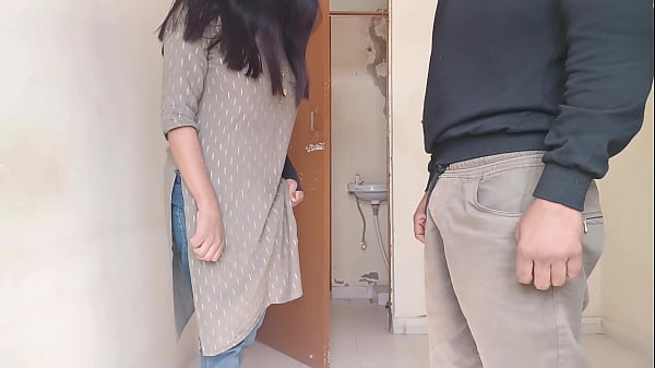 Download Video - DiDi Ko Nude Video Call Karte Pakda or Gandi Galiyo ke sath pela