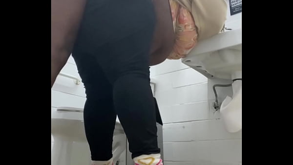 Bathroom quickie leaves my pussy dripping cum