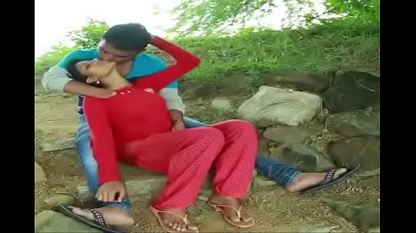 Desi very hard kiss and press boobs