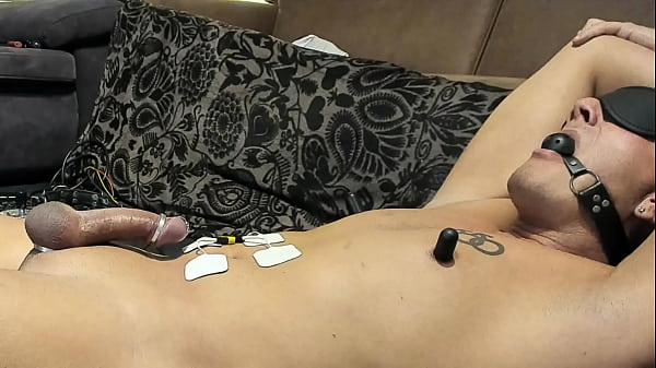 Download Video - blindfolded and gagged HFO on E-stim