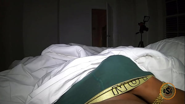 Late Night Booty Call with Thick PAWG Mia Dior