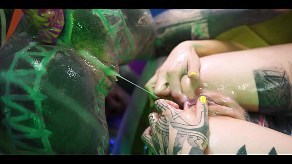 Tattooed girl gets her ass filled with cum, compliments of punk girls