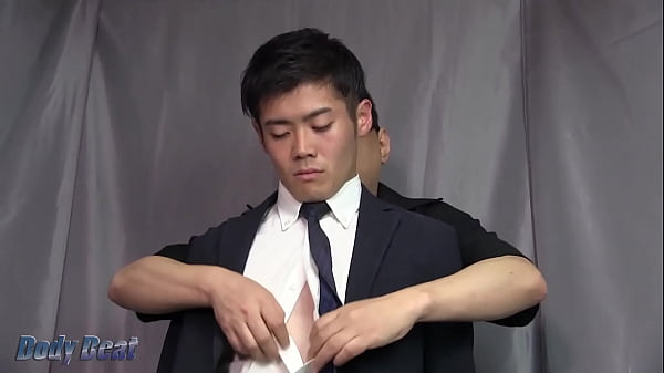 営業中のリーマンが中抜けでおこずかい稼ぎでBodyB...