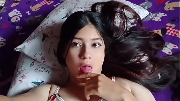 Police lieutenant masturbates in the station bathroom in Comombia