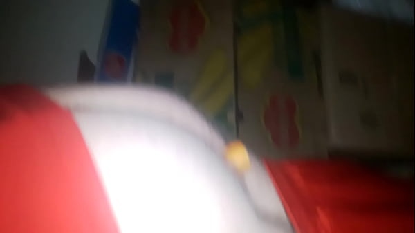 Cocu Français Haut Jerkoff Regarder Porno Et Mettre Une Carottes Dans Le Cul