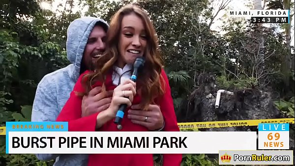 Download Video - Hot news reporter sucks bystanders dick