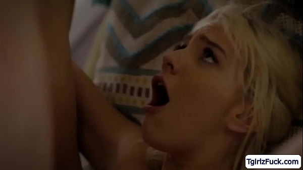 Tall tbabe Lianna Lawson tranny cock fucks Kenn...