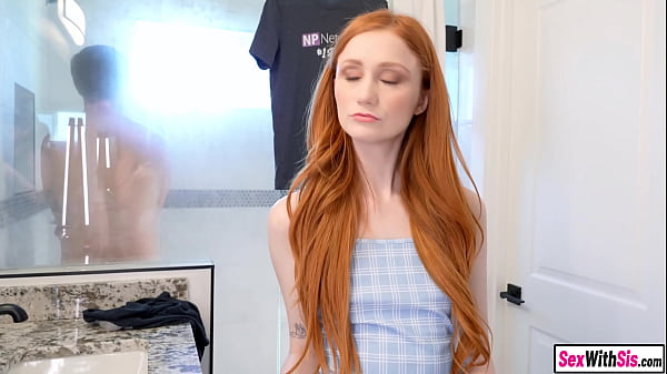 Petite teen stepsister pranks big dick stepbro into pounding her