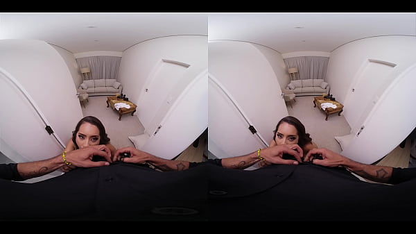 Latina Wants to Fuck Before a Party - Virtual Real Porn