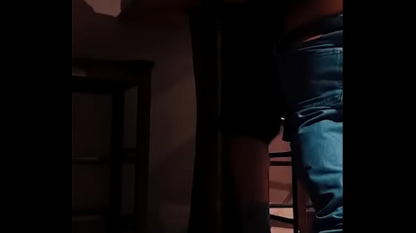 Download Video - Hetero salvaje del bar rompe mi ropa me folla a pelo y luego se corre encima de mi culo