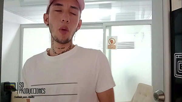 I give my stepbrother a blowjob and he fucks my pussy
