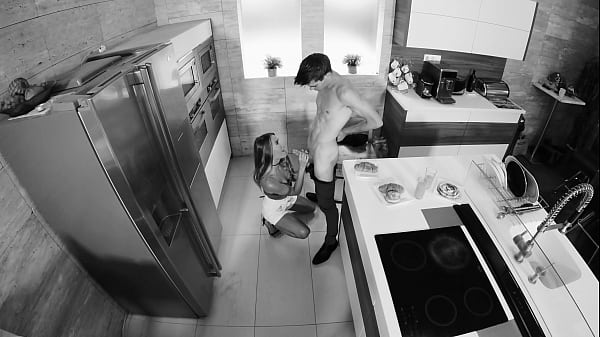 Eveline Dellai and Kiara Lord Swap BFs and Get DPd in Pre-Breakfast Gangbang GP2081