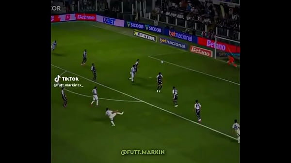 Argentino safado botando gambazada pra mamar