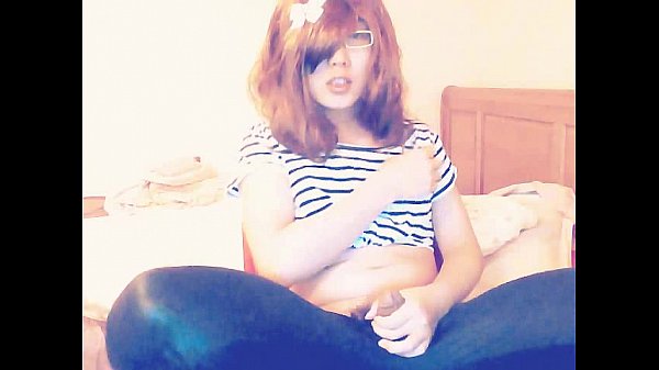 Cute shemale alicexiao jerk off sex cam