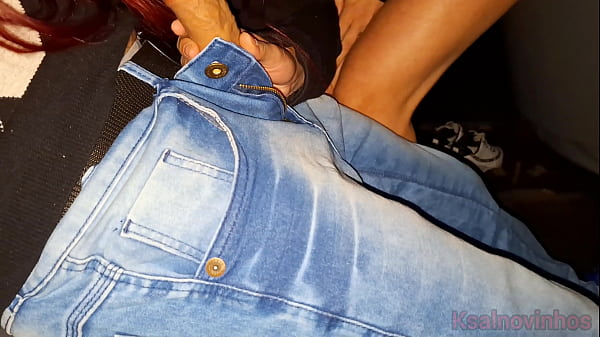 Cuckold takes wife to porn cinema to fuck with strangers!
