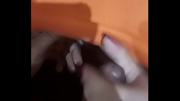 Fille Blanche Bat Un Noir