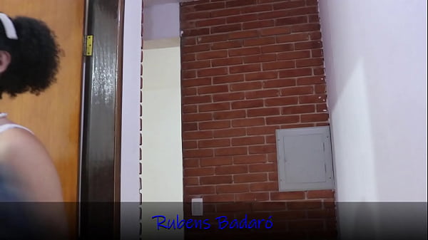 Download Video - Fui visitar minha amiga&comma; transei com ela e seu enteado &lpar;VIDEO COMPLETO NO RED&sol;SHEER&rpar;