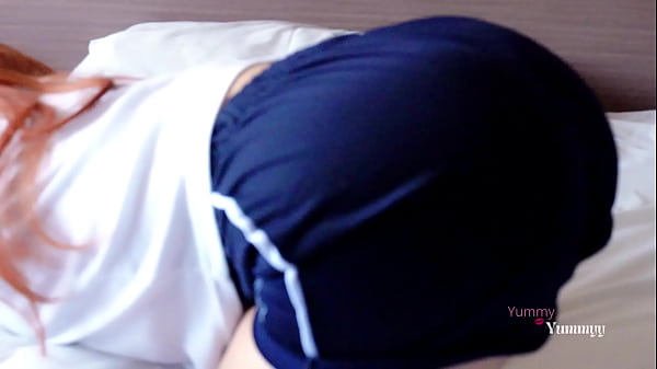 COLEGIALA CALIENTE!!! Video Casero de una colegiala puta brincando sobre una GRAN VERGA!!! Nena COLEGIALA monta un verga como una experta, le gusta DAR DE SENTONES!!!