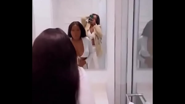 NALEDI MABILETSA twerking in shower