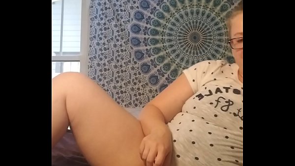 Squirting lesbian