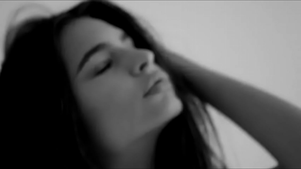 Emily Ratajkowski - Sesión de fotos exótica frontal completa
                   hot sexy model full playboy exotic photoshoot supermodel emily frontal ratajkowski emilyratajkowski hustlernude muchos negros