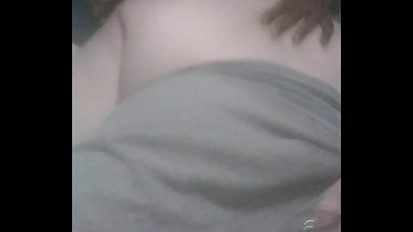 thumb backshot
