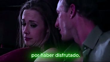 Masaje para la esposa, compartiendo a su esposa con su amigo