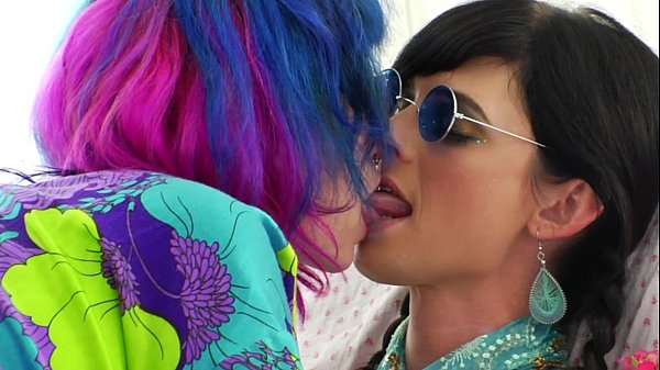 Download Video - Tranny Mandy Mitchell loves to fuck Proxy Paige