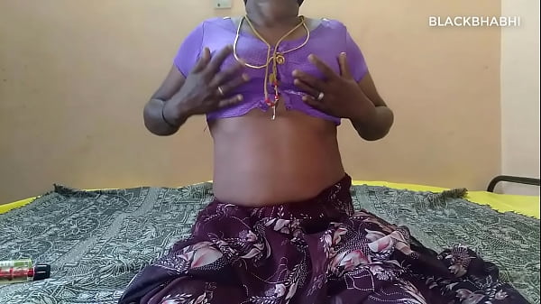 Mature mom for orgasm uses big sex toys