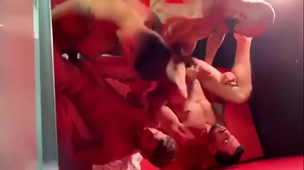 Joe Gillis, Allen King, Gianni Maggio, Viktor R...