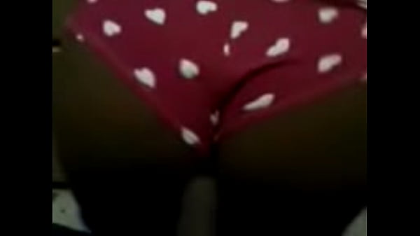 booty shake in the kitchen