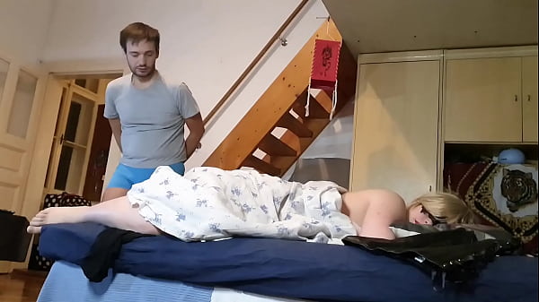 Pervert stepson jerking off to his stepmother's feet secretly HD