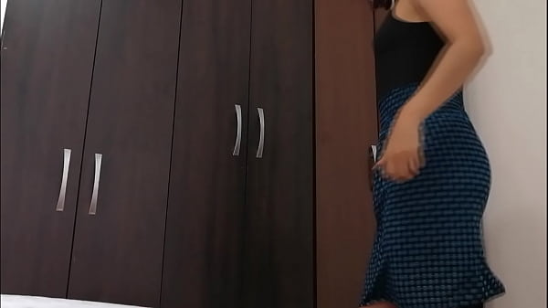 I spy on my step cousin's friend who stayed at home